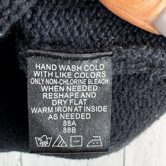 VTG Designers Originals Black Embroidered Christmas Sweater Vest Size Large - Picture 7 of 12